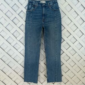 Abercrombie & Fitch The 90's Straight Ultra High Rise Jeans Raw Hem Sz 26
